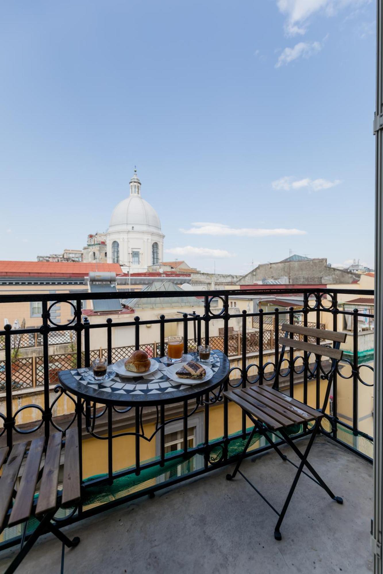 Blu Parthenope Suites Неаполь Экстерьер фото
