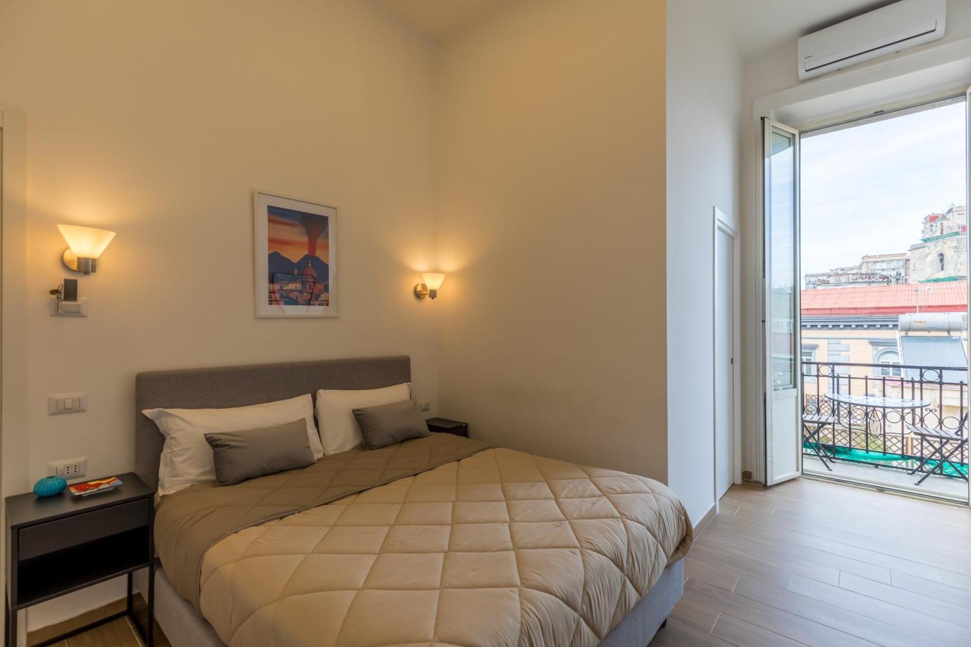 Blu Parthenope Suites Неаполь Экстерьер фото