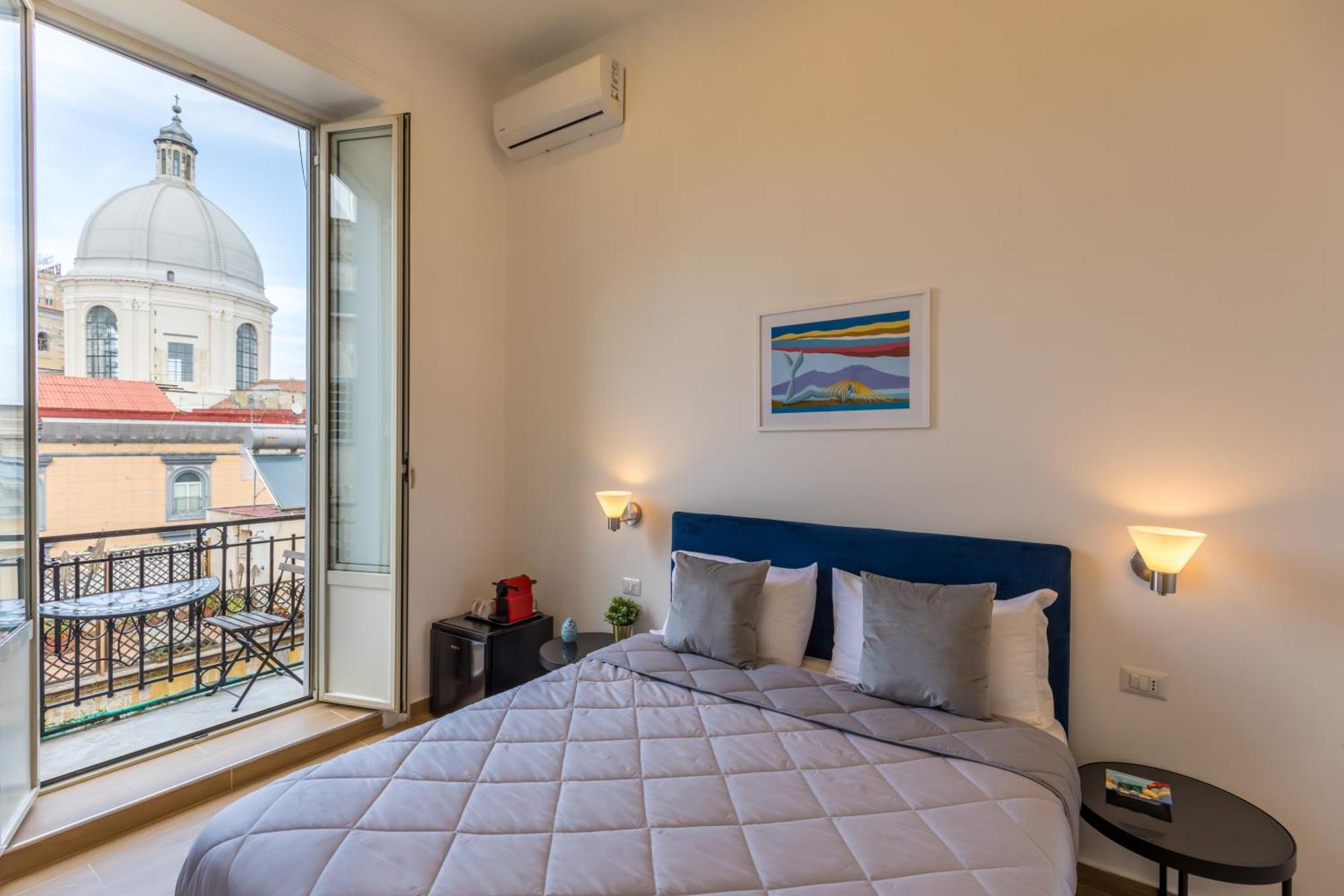 Blu Parthenope Suites Неаполь Экстерьер фото